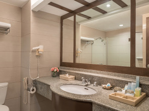 Henann Regency Resort & Spa