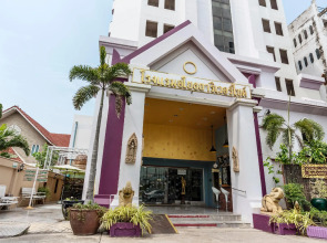 Ayothaya Riverside Hotel Ayutthaya