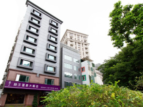 Baron's Hot Spring Hotel