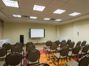 Hilton Garden Inn Queens/JFK Airport