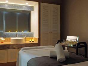 Radisson Blu Hotel Батуми