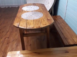 Домик у озера