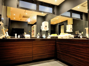 Spa & Capsule Hotel Grandpark Inn Kitasenju