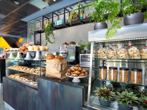 Link hotel & Hub By Dan Hotels