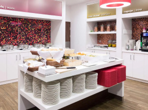 Hampton by Hilton Krakow