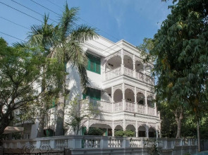 VILLA 33 Bed & Breakfast