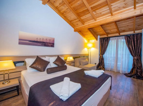 S3 Seahorse Beach Club & Hotel