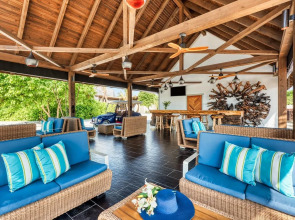 Kuredhivaru Resort & Spa Maldives