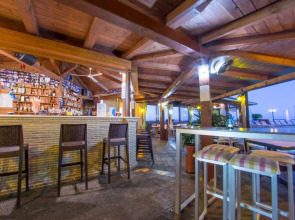 Sea View Village - Studios & Apartments