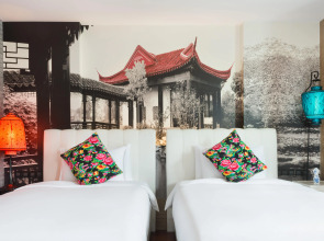 Hotel Indigo Shanghai on The Bund by IHG