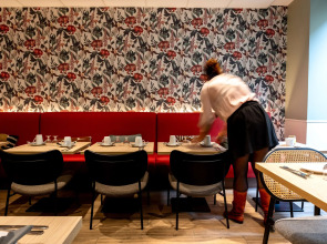 Kyriad Paris 10 - Canal Saint Martin - République