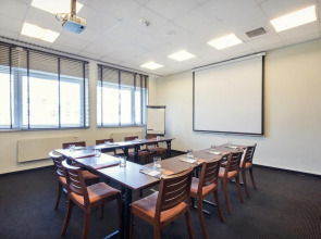 DeSilva Inn Katowice Airport