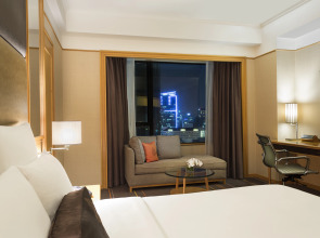 Renaissance Riverside Hotel Saigon