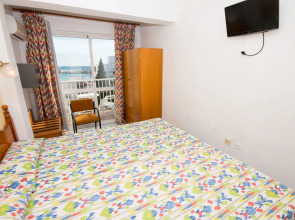 Отель Amic Can Pastilla