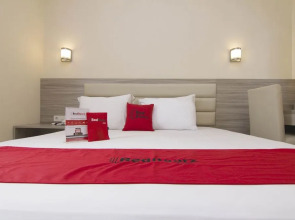 RedDoorz near Universitas Diponegoro