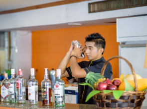 Golden Beach Cha-Am Hotel