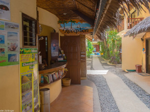 Alona Vida Beach Resort