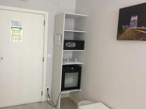 Golden Tram 242 Lisbonne Hostel