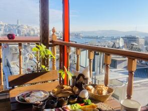 Astra Boutique Hotel