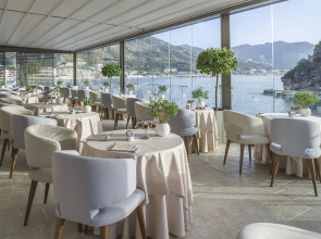 Atlantis Bay - VRetreats