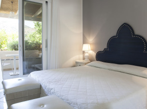 Hotel Mea - Aeolian Charme