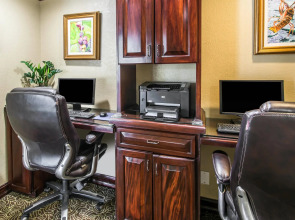 Comfort Suites Paradise Island