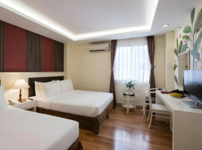 Asian Ruby Center Point Hotel