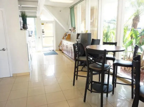 Hollywood Gateway Inn