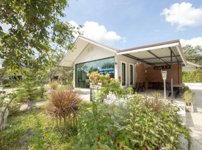 OYO 75378 Thawapee Resort