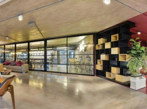 De Botan Srinakarin Hotel & Residence