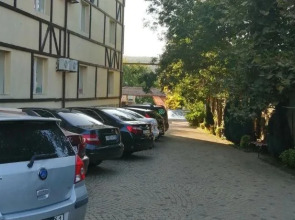 Дом Гостеев