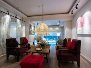 Asian Ruby Center Point Hotel