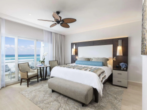 The Palms Hotel & Spa