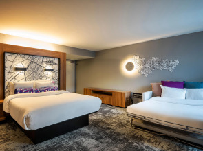 Отель Aloft Brussels Schuman