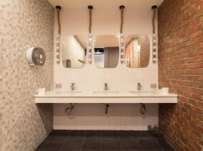 Fin Hostel Co Working