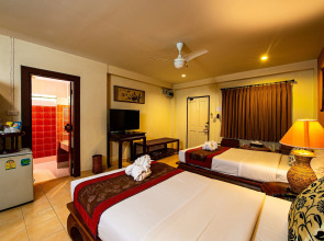 Tadkham Village, Chiang Mai