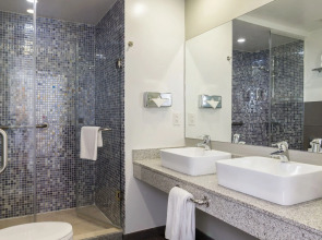 Hotel Riu Plaza Miami Beach