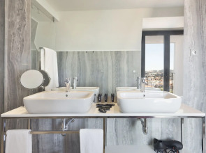 Hotel Acta The Avenue