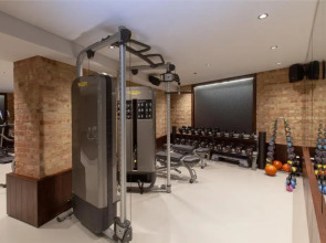 St. James' Court, A Taj Hotel, London