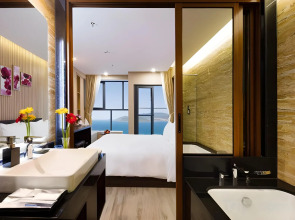Emerald Bay Hotel & Spa Nha Trang
