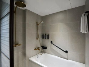 Sheraton Hong Kong Hotel & Towers