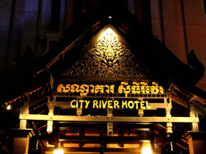 City River Hotel