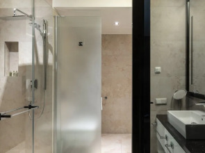 Дизайн-отель 11 Mirrors