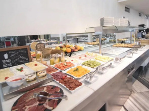 Petit Palace Plaza de la Reina