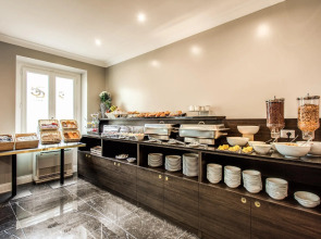 Отель 55 Fifty-Five