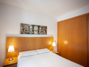 Las Ramblas Pasaje Bacardi Apartments