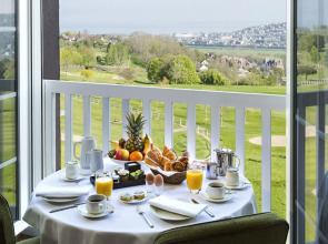 Hôtel Barrière L'Hôtel du Golf Deauville