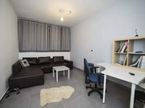 Diamond Exchange Flats