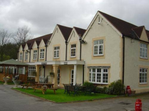 Gables Hotel & Restaurant