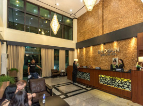 Urban Travellers Hotel